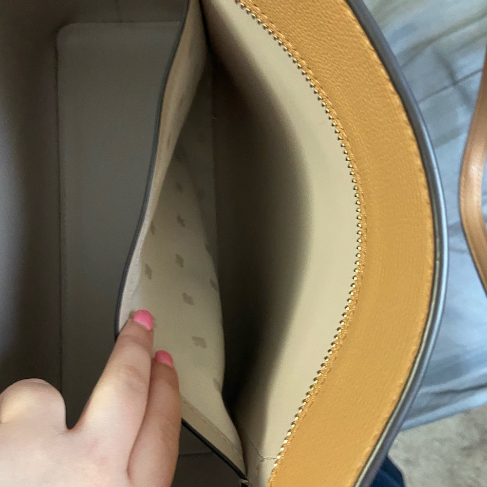 SOLD Kate Spade Cara Large Tote NWOT - Picture 10 of 12